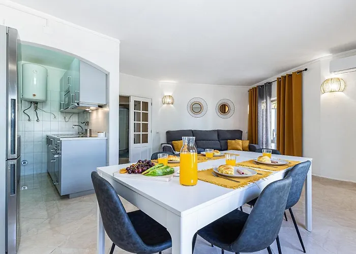 Beachside Bliss - 150 Meters From The Appartement